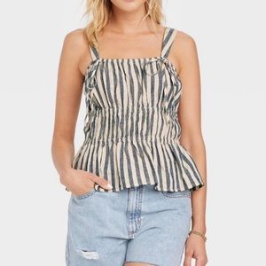 Universal thread xs tank new